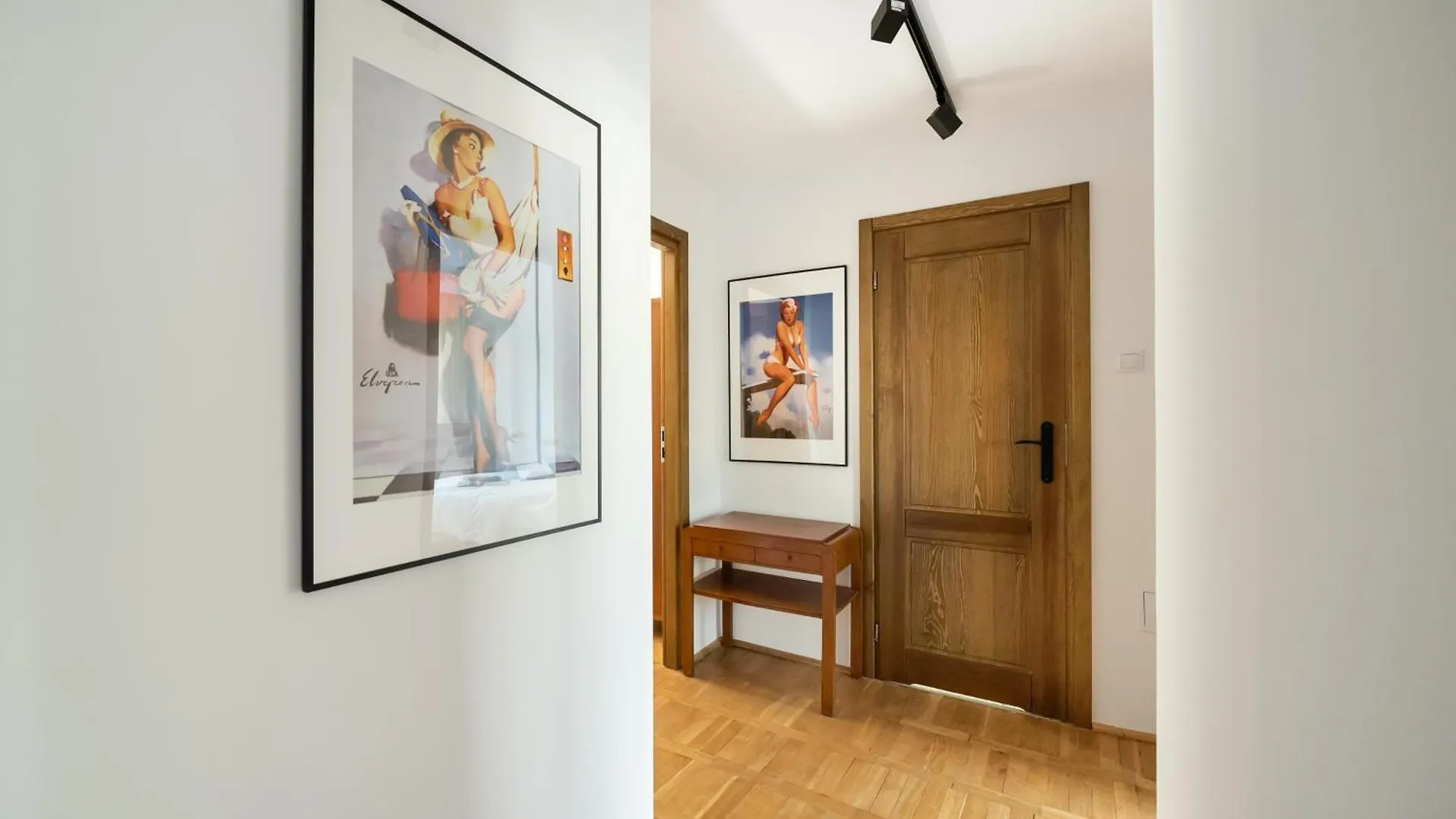Anielewicza Pin-Up Studio Muranow Polin Apartment Warsaw Poland