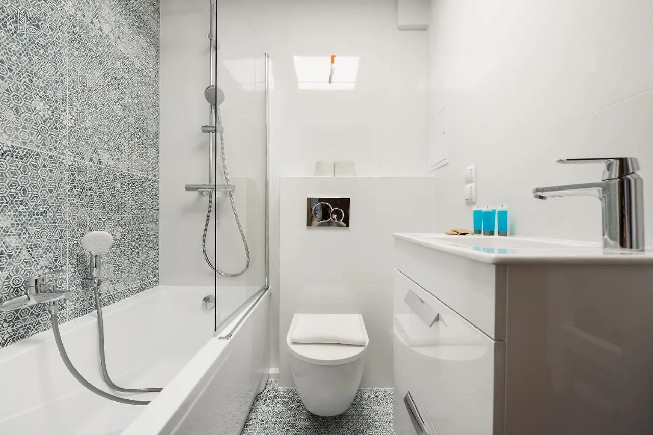 Anielewicza Pin-Up Studio Muranow Polin Apartment Warsaw Poland